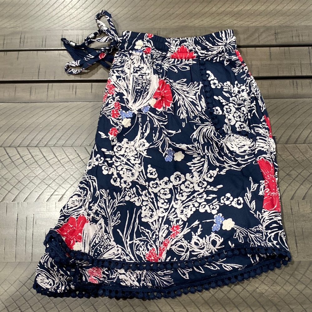 Charlotte Russe flowy shorts